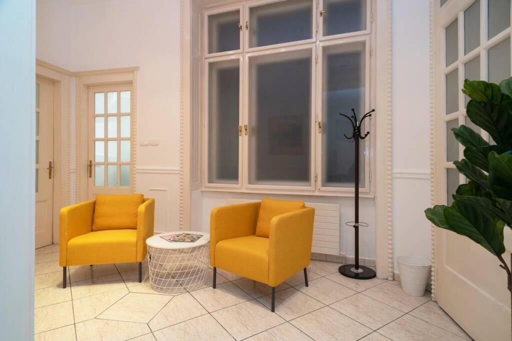 Best Located, 150 M2 5 Bedrooms Apt., Budapeste Exterior foto