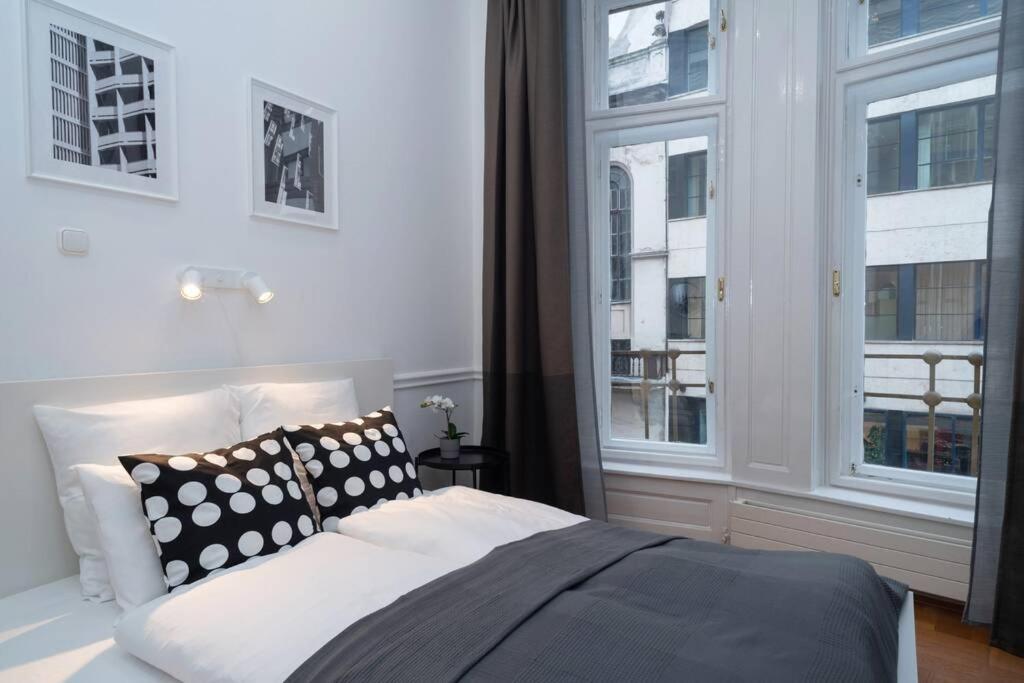 Best Located, 150 M2 5 Bedrooms Apt., Budapeste Exterior foto