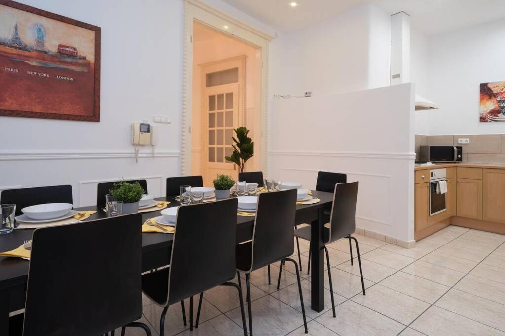 Best Located, 150 M2 5 Bedrooms Apt., Budapeste Exterior foto